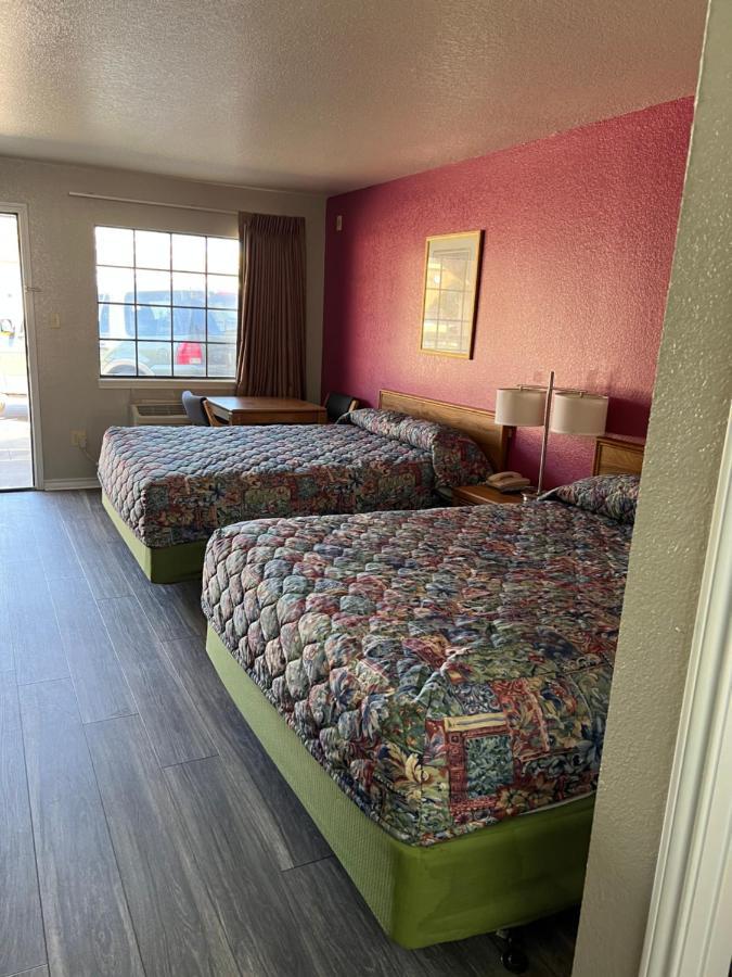 Country Inn Motel San Antonio Exterior photo