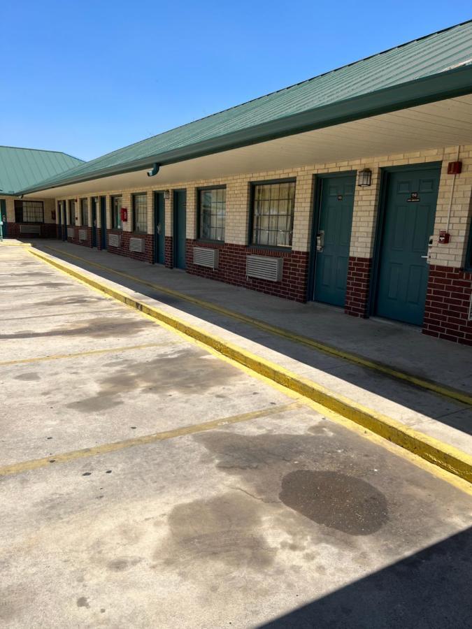 Country Inn Motel San Antonio Exterior photo