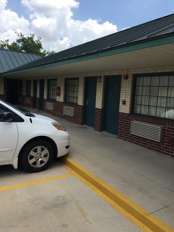 Country Inn Motel San Antonio Exterior photo